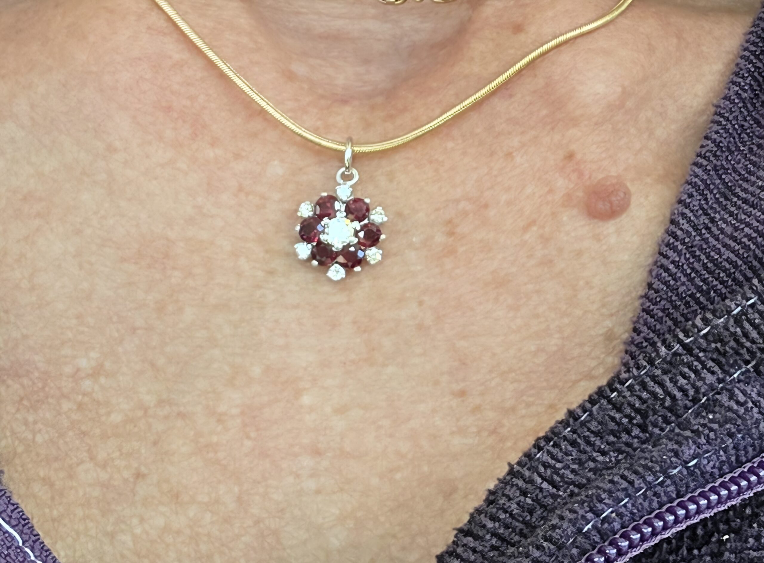 Stunning Ruby & Diamond Pendant - Image 10