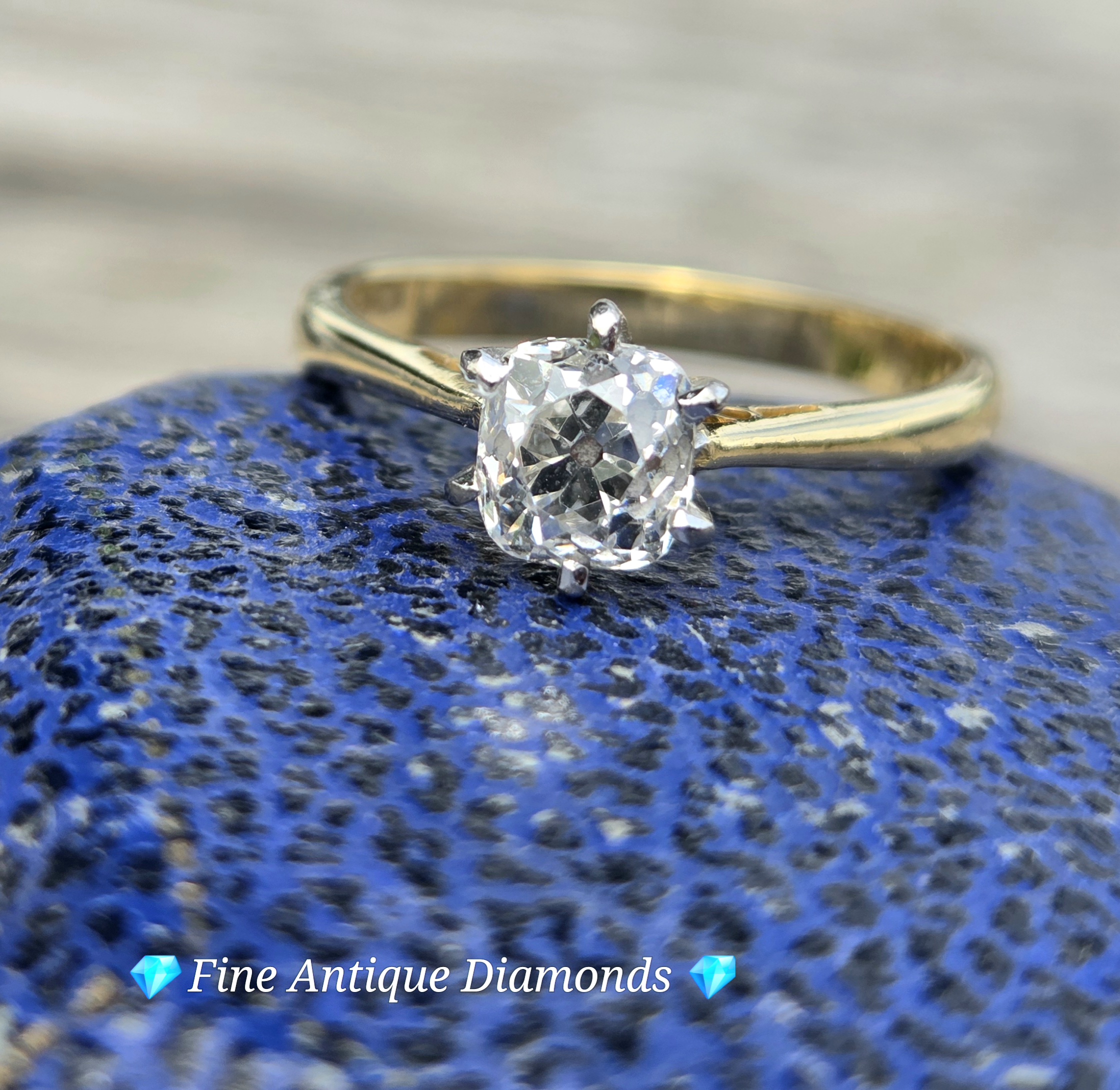 The most lovely Old Mine cut solitaire ring - Image 11