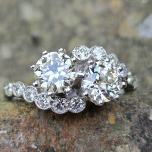 Gorgeous Moi et Toi/2 stone diamond ring