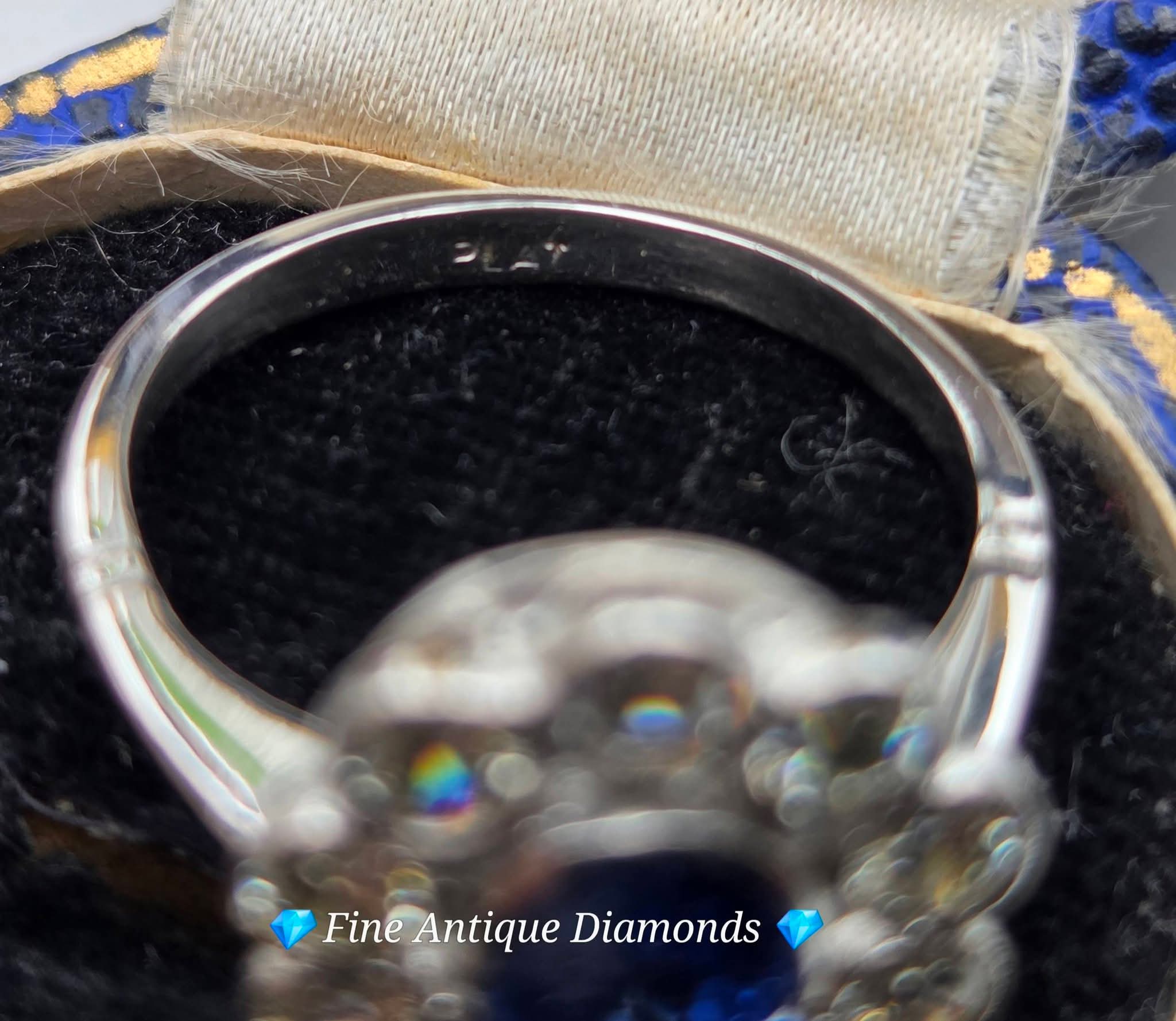 Fabulous Sapphire & Diamond cluster - Image 6