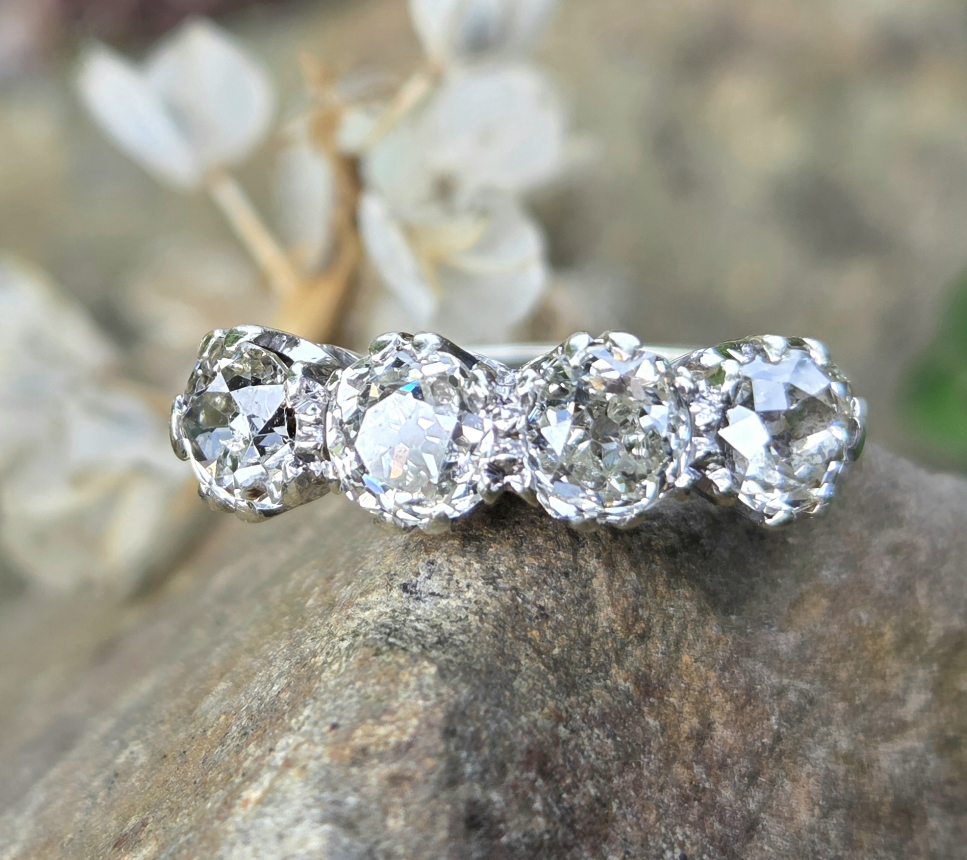 Rare Old Mine cut diamond 4 stone ring - Image 12