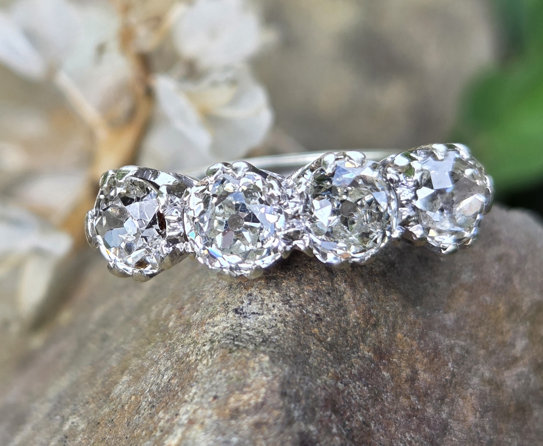 Rare Old Mine cut diamond 4 stone ring - Image 10