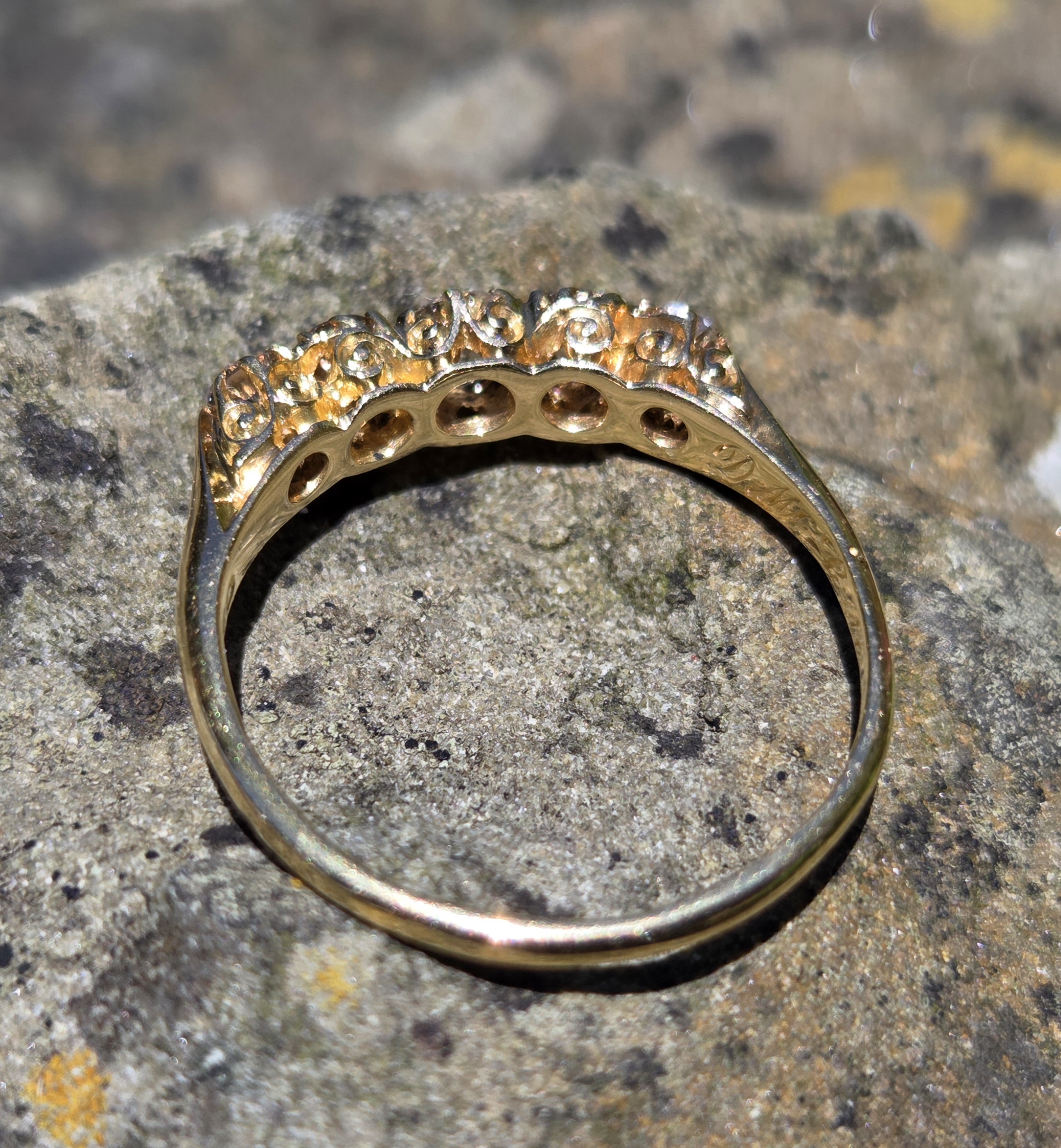An old cut diamond 5 stone, full of fire! - Image 6