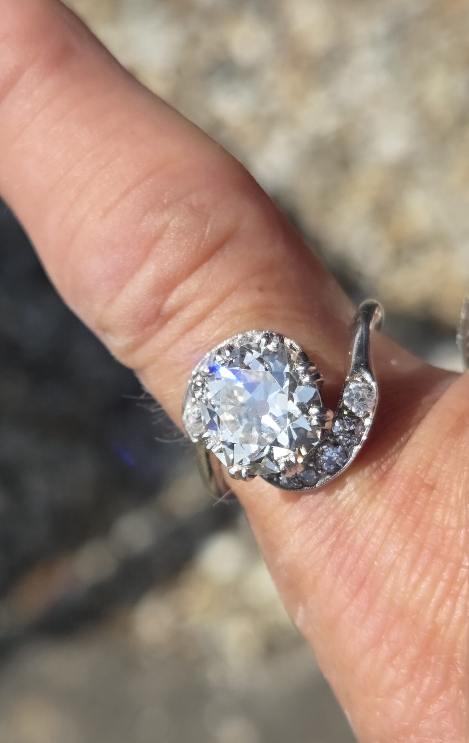 Fabulous 2ct + Old Mine cut solitaire - Image 9