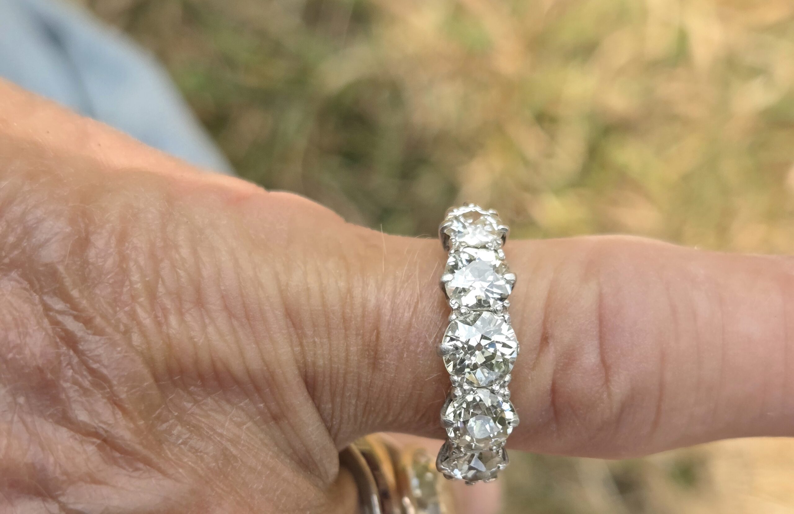 Top Quality Old cut Diamond 5 stone ring - Image 8