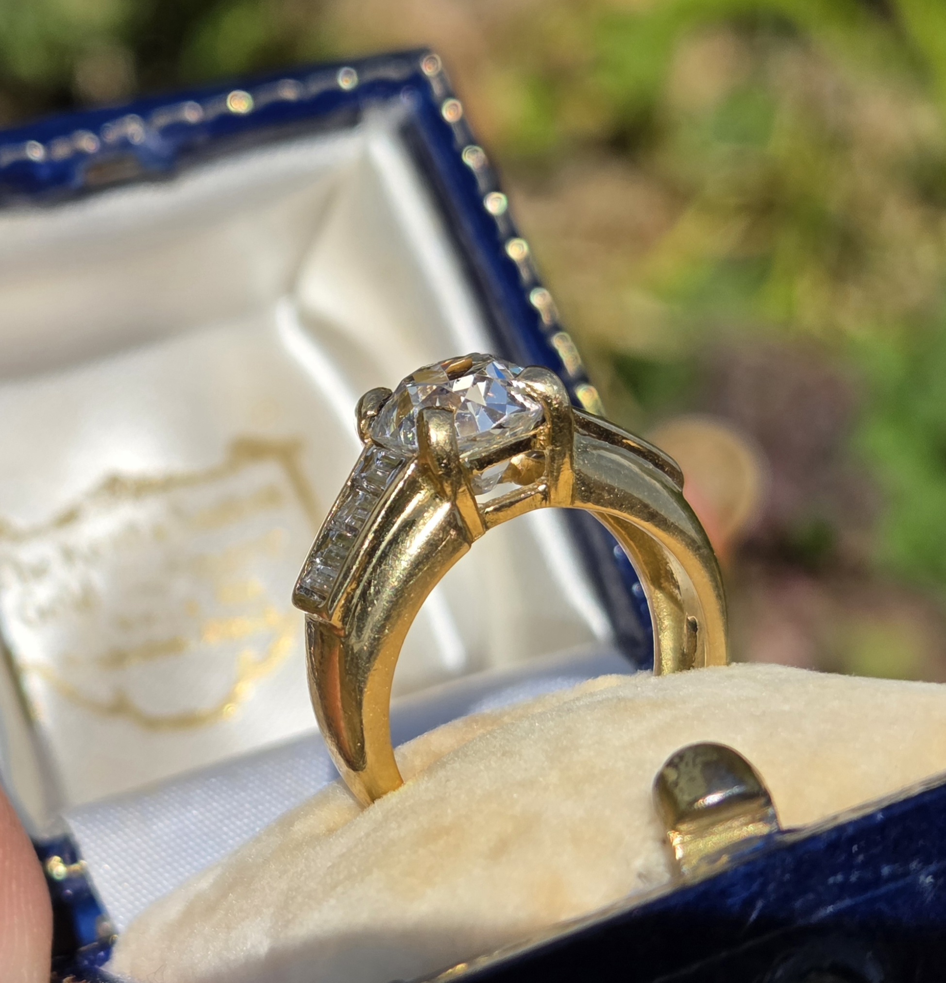 An incredible Old Mine cut Diamond Solitaire. - Image 6