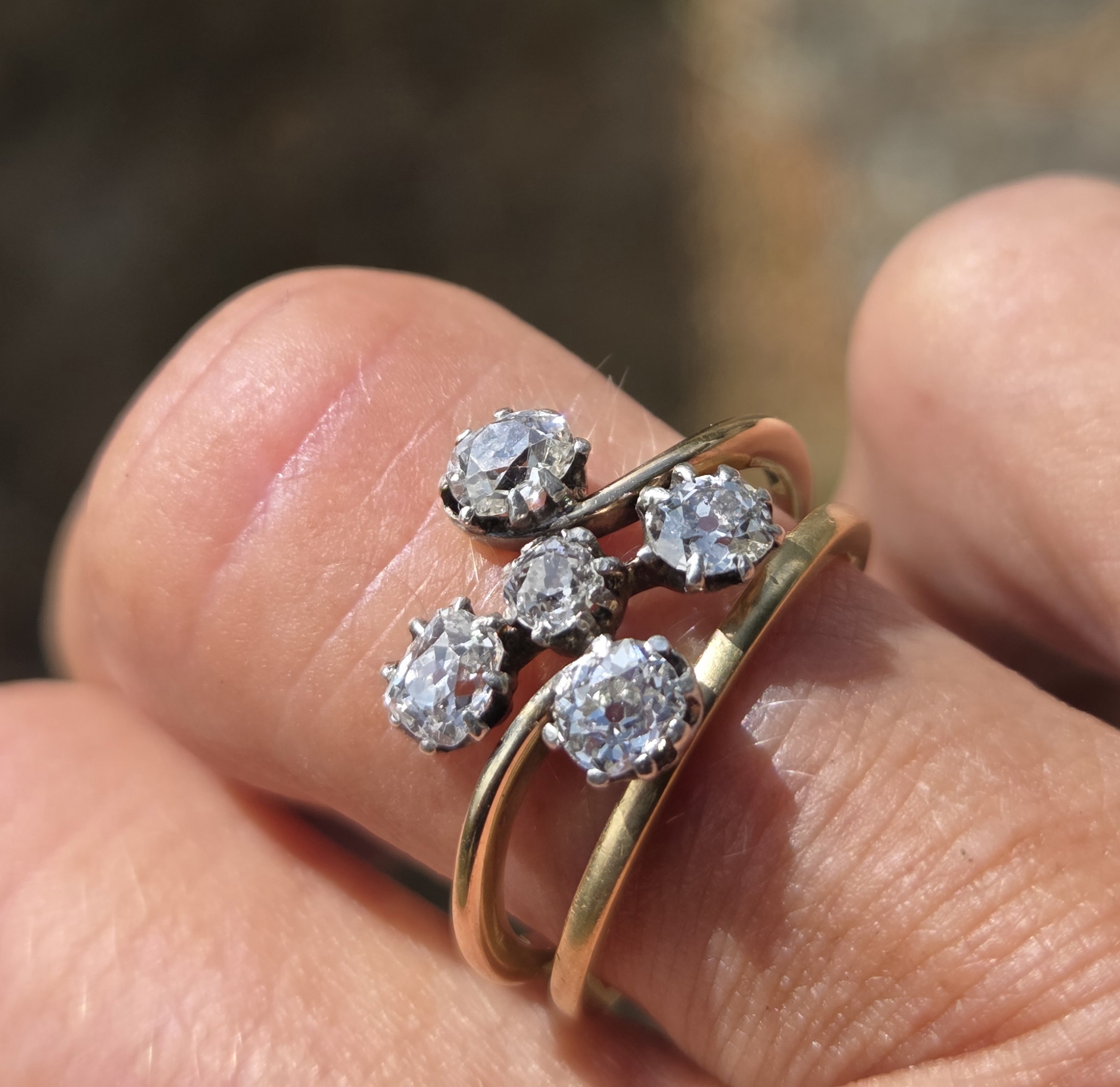 Quirky Old Mine cut Diamond Cluster ring. - Image 4
