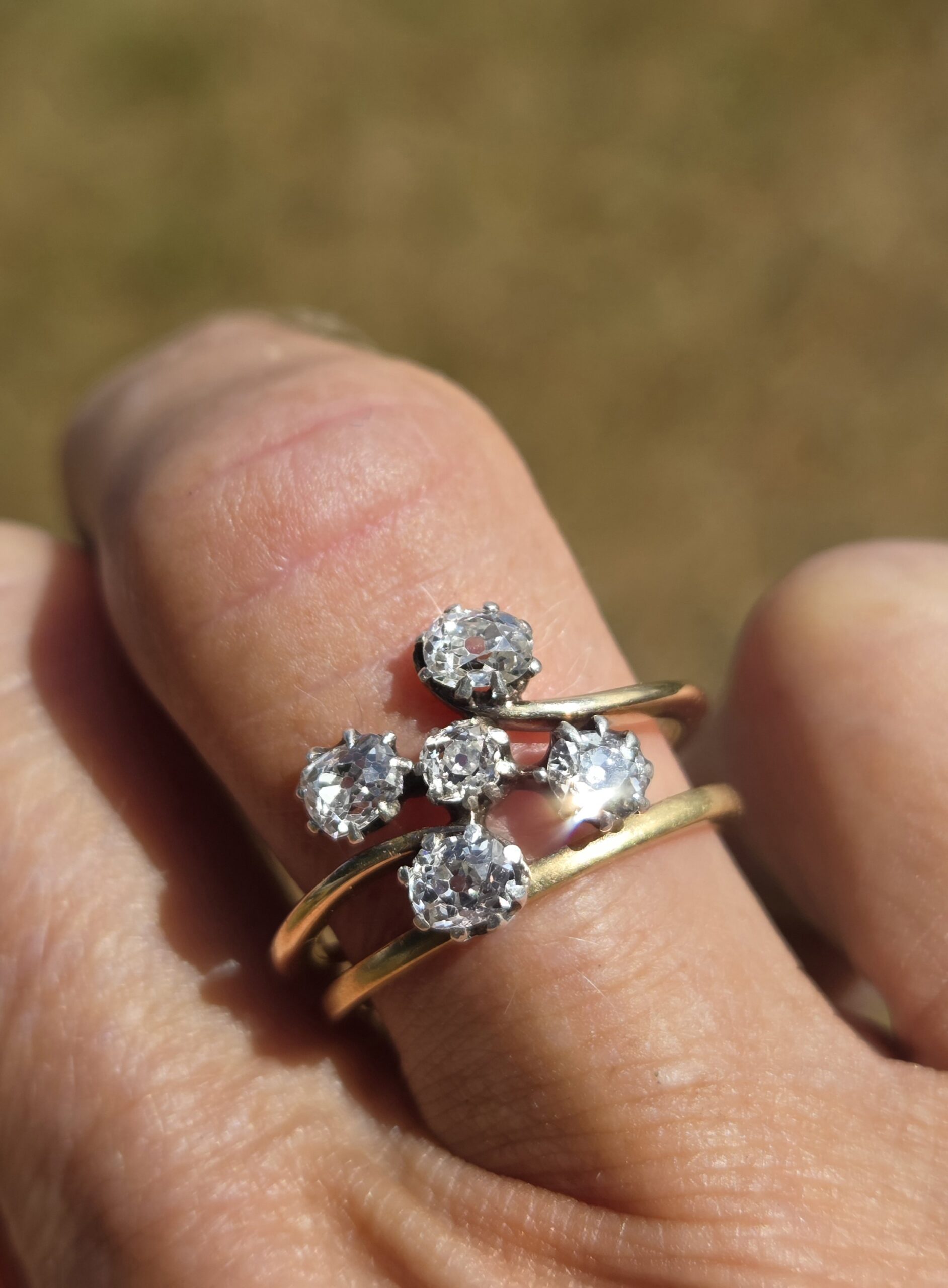Quirky Old Mine cut Diamond Cluster ring. - Image 5