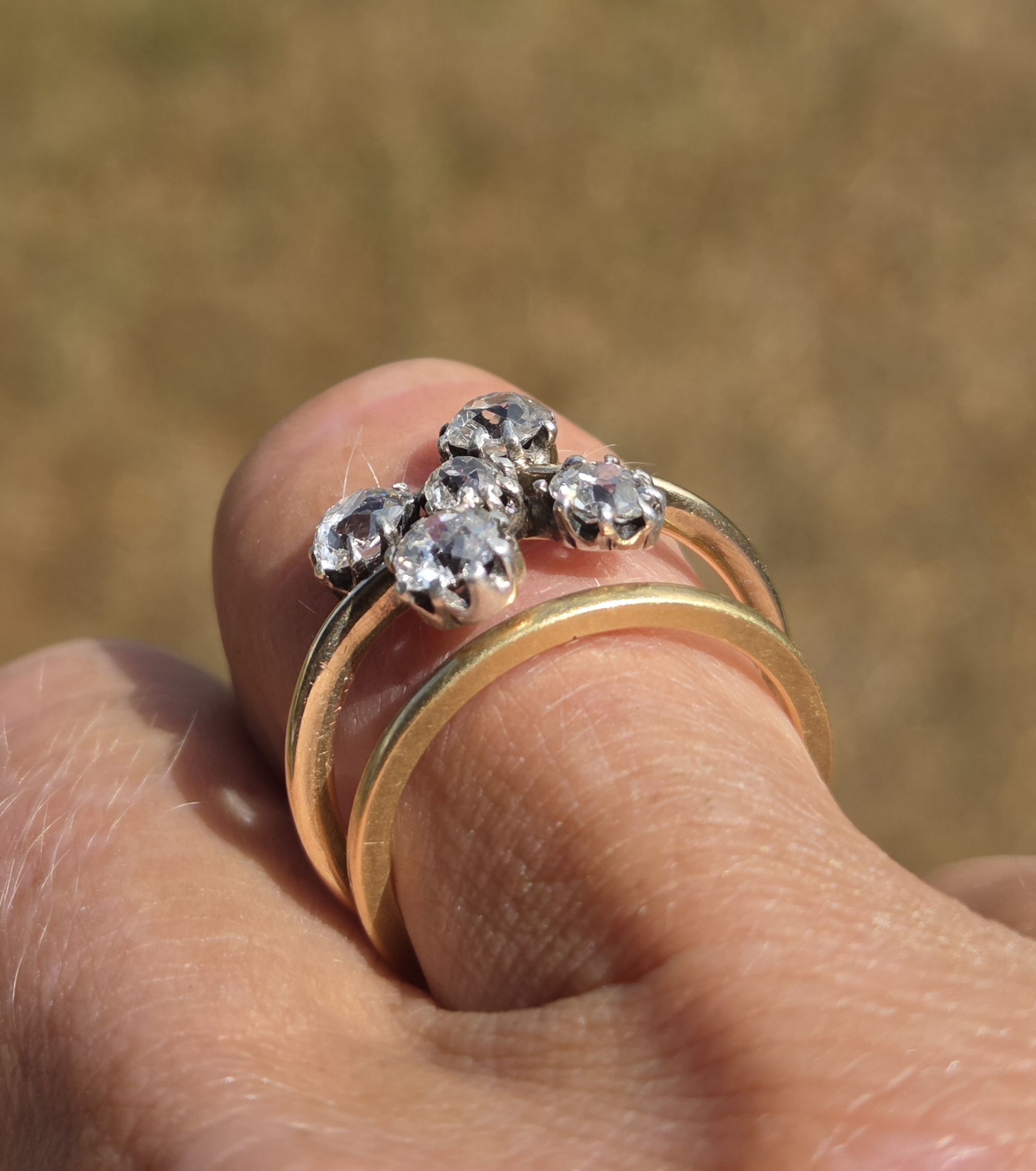 Quirky Old Mine cut Diamond Cluster ring. - Image 7
