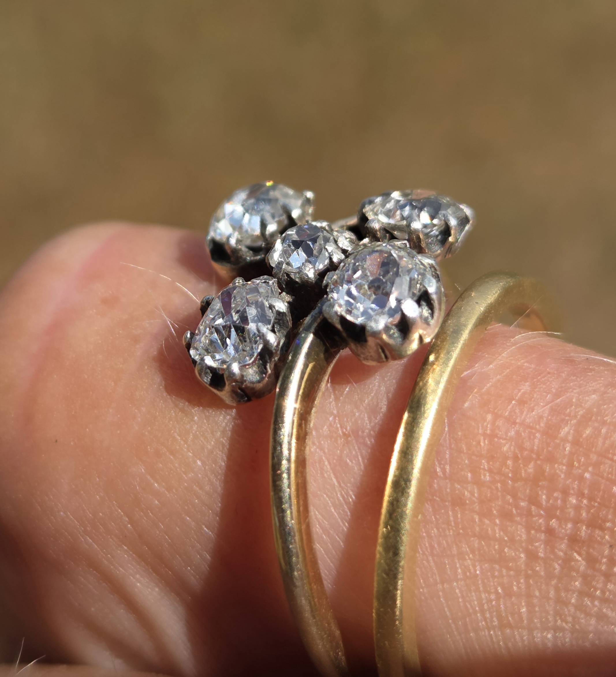 Quirky Old Mine cut Diamond Cluster ring. - Image 8