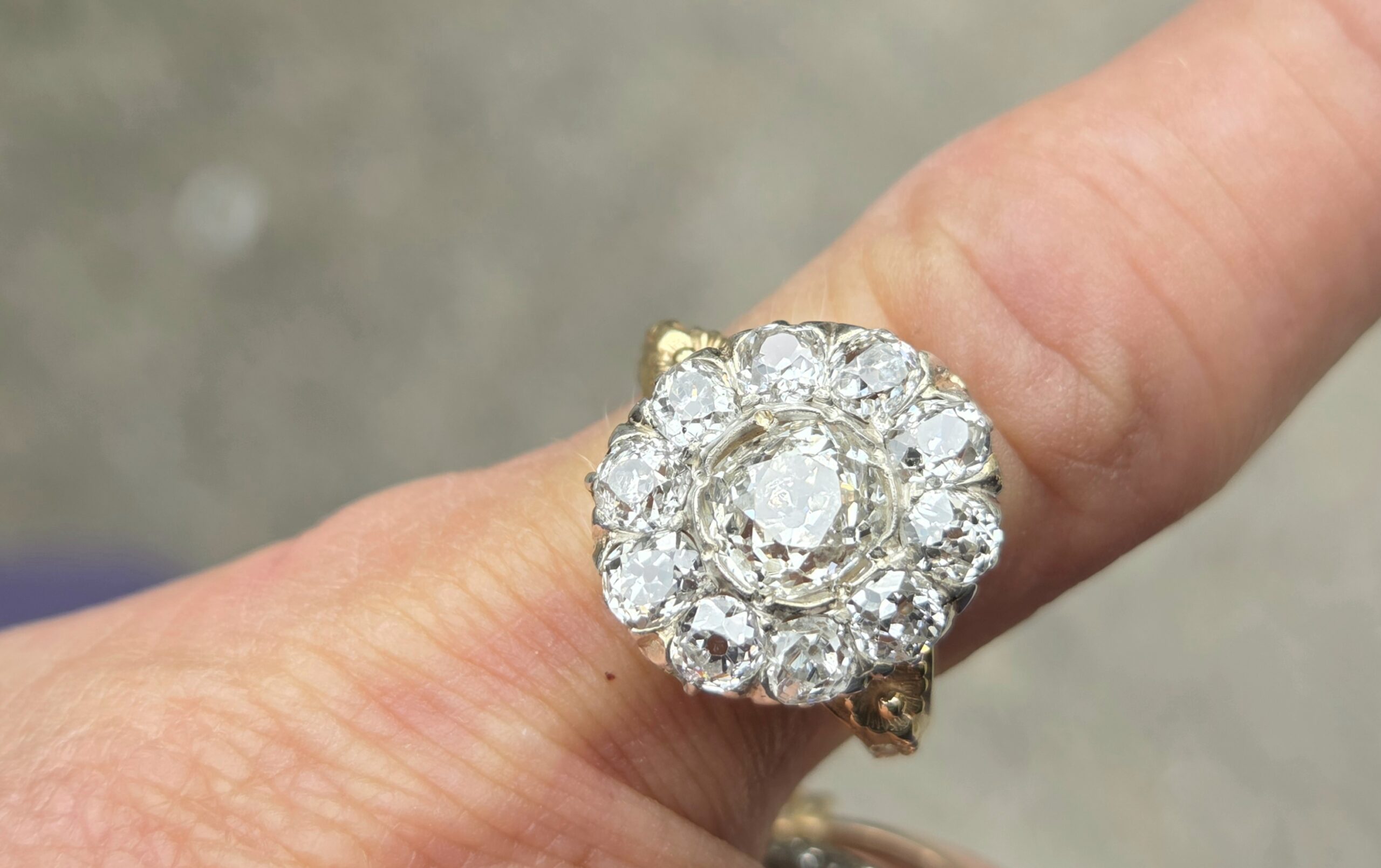 Victorian Splendour! RESERVED! - Image 3
