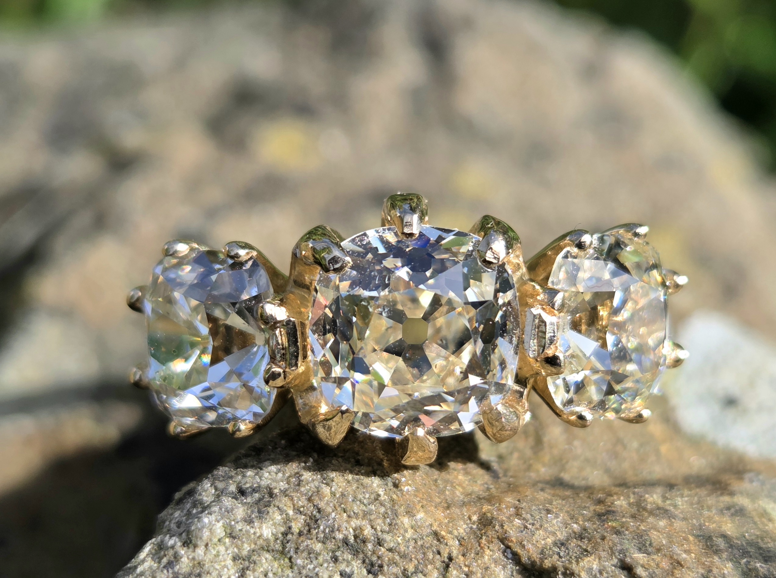 A ring of a lifetime! Old Mine cut Diamond Trilogy. - Image 8