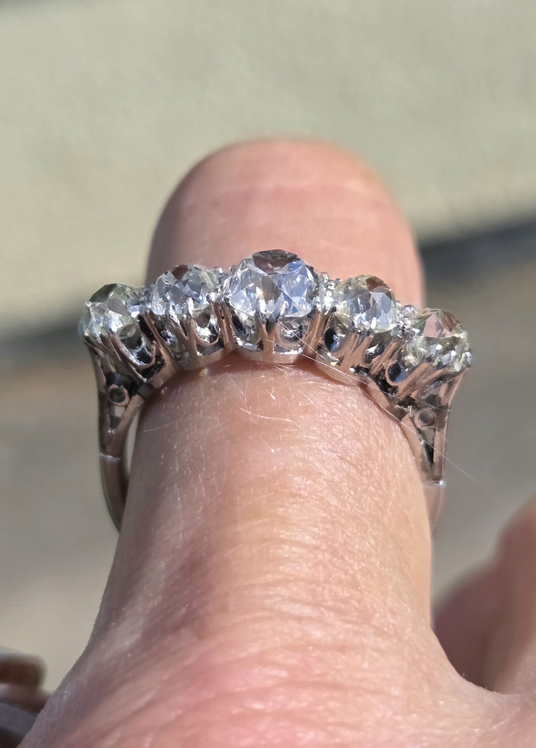 SOLD. Huge Antique Diamond 5 stone/Eternity ring. - Image 5