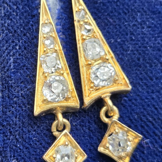 So pretty & so very wearable!